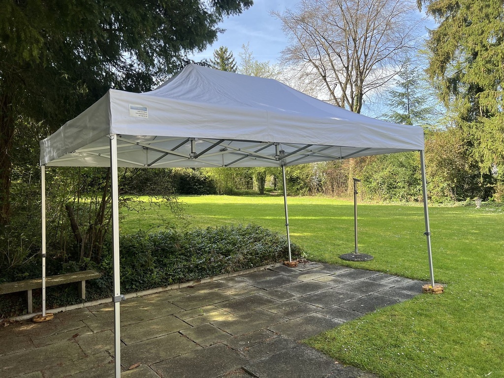 2_faltpavillon-3x4-5-garten.jpg